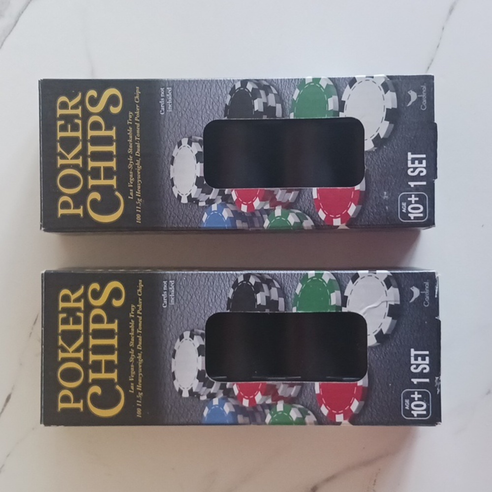Cardinal NIB Las Vegas Tournament Poker Clay Chips 2 sets, 100 each 11.5g + Tray